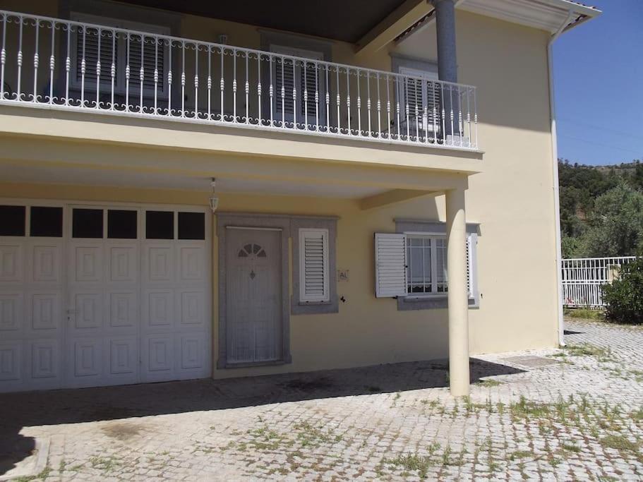 Quinta Do Pina Apartment Guarda Bagian luar foto